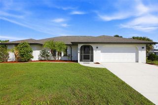 176 N WATERWAY DRIVE NW, Port Charlotte, FL 33952