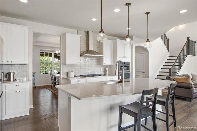 50723 Auburndale Court, Canton, MI 48187