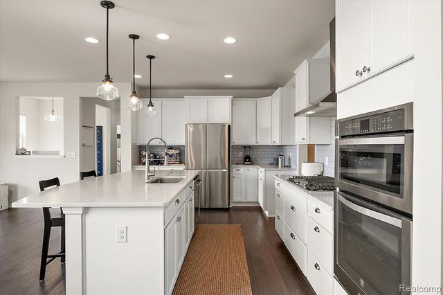 50723 Auburndale Court, Canton, MI 48187