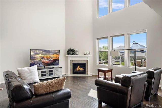 50723 Auburndale Court, Canton, MI 48187