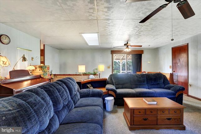 1814 FAIRGROUND RD, Liverpool, PA 17045