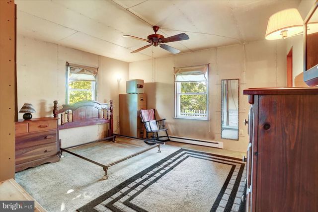 1814 FAIRGROUND RD, Liverpool, PA 17045