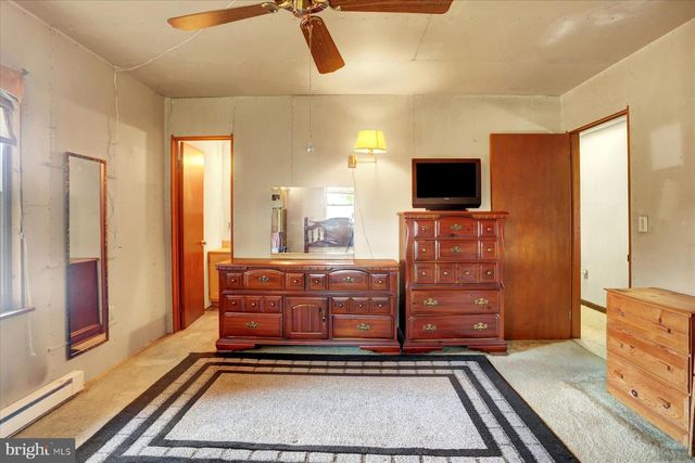 1814 FAIRGROUND RD, Liverpool, PA 17045