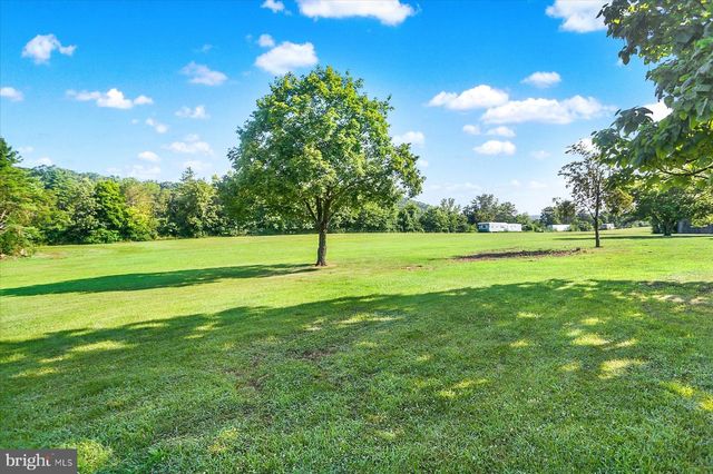 1814 FAIRGROUND RD, Liverpool, PA 17045