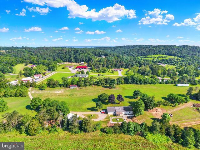 1814 FAIRGROUND RD, Liverpool, PA 17045