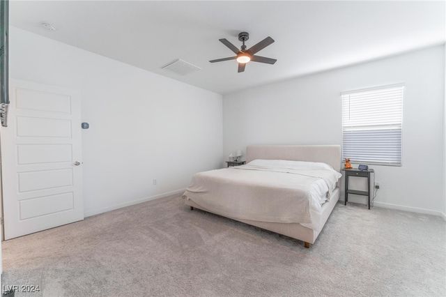 8831 Sasquatch Run Avenue, Las Vegas, NV 89166