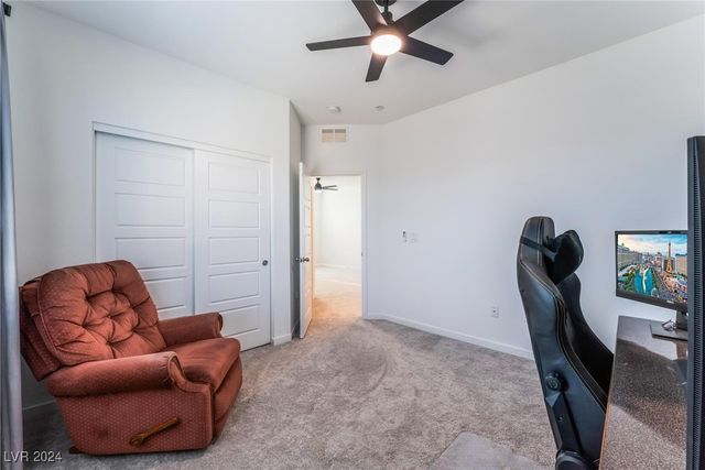 8831 Sasquatch Run Avenue, Las Vegas, NV 89166