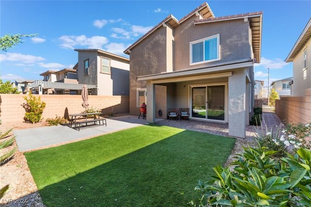 8831 Sasquatch Run Avenue, Las Vegas, NV 89166