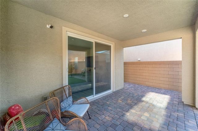 8831 Sasquatch Run Avenue, Las Vegas, NV 89166