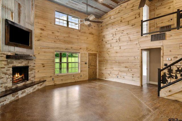 15434 C R 434, Lindale, TX 75771
