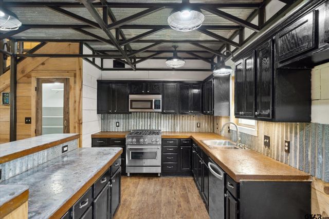 15434 C R 434, Lindale, TX 75771