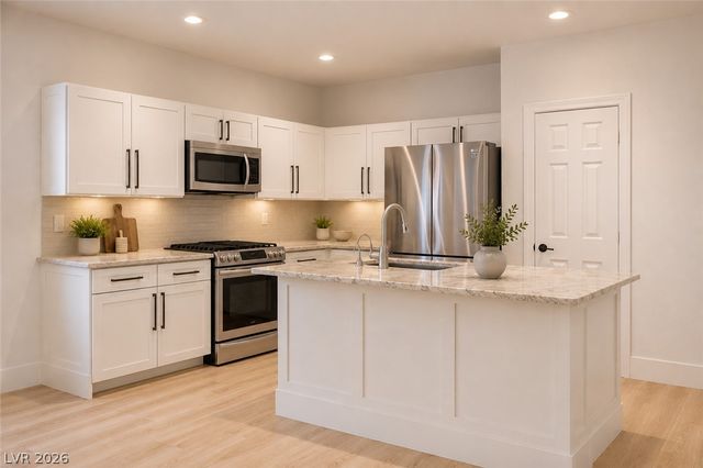 601 Bear Grass Street, Las Vegas, NV 89144