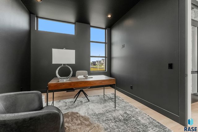 1715 Ethan St Street, Harrisburg, SD 57032