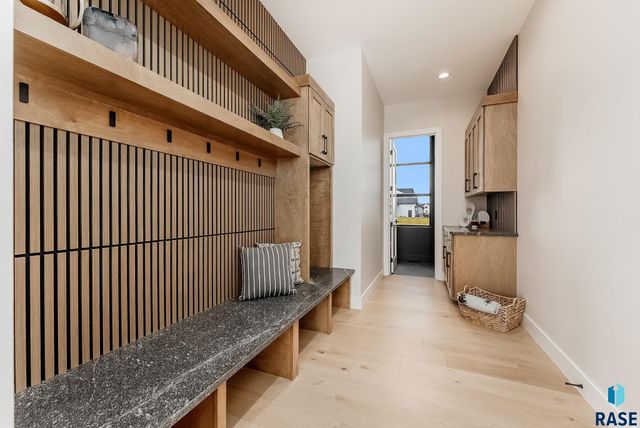 1715 Ethan St Street, Harrisburg, SD 57032