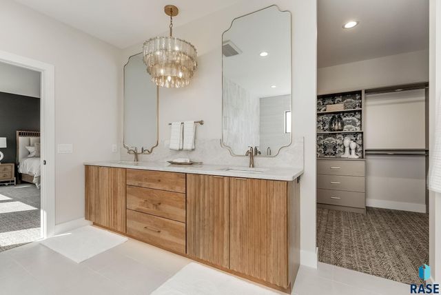 1715 Ethan St Street, Harrisburg, SD 57032