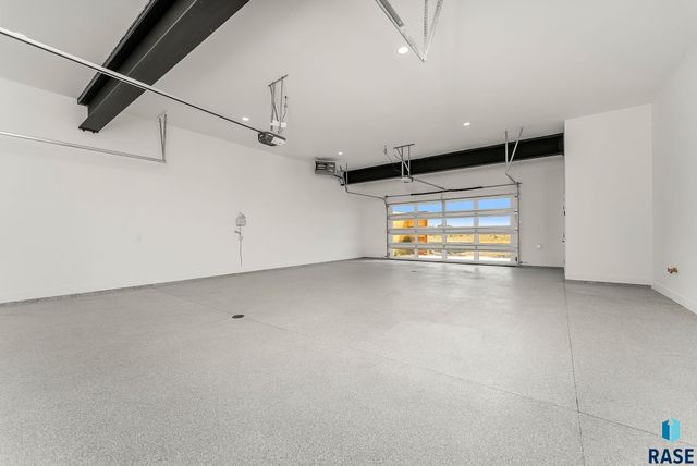 1715 Ethan St Street, Harrisburg, SD 57032