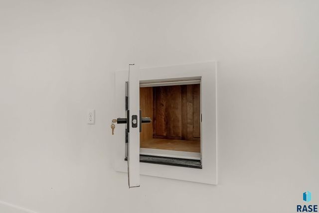 1715 Ethan St Street, Harrisburg, SD 57032