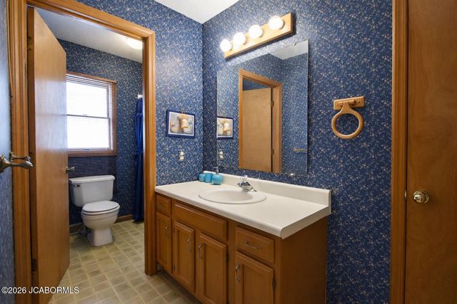 2308 INDEPENDENCE COURT, Jefferson City, MO 65109