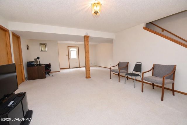 2308 INDEPENDENCE COURT, Jefferson City, MO 65109