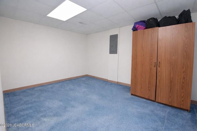 2308 INDEPENDENCE COURT, Jefferson City, MO 65109