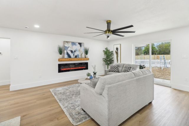 6665 Santa Anita Drive, Dallas, TX 75214