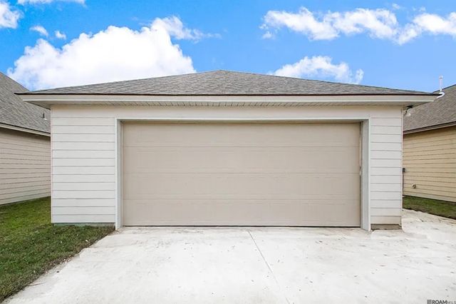 7623 Waterview Dr, Baton Rouge, LA 70820