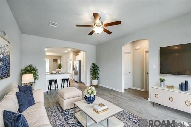 7623 Waterview Dr, Baton Rouge, LA 70820