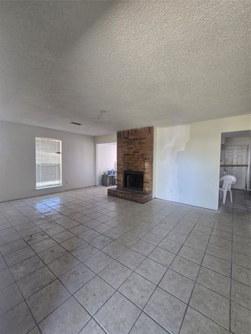 702 Westover Drive, Lancaster, TX 75134