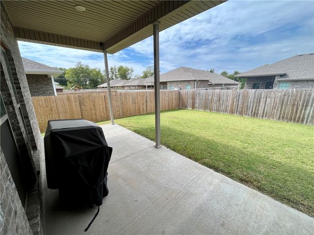 5909 Sherman Street, Bentonville, AR 72713