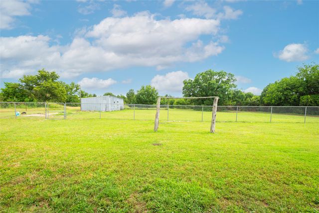 228 Brown Creek Road, Weatherford, TX 76085