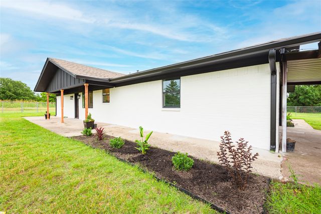 228 Brown Creek Road, Weatherford, TX 76085