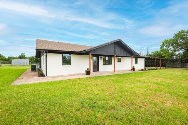 228 Brown Creek Road, Weatherford, TX 76085
