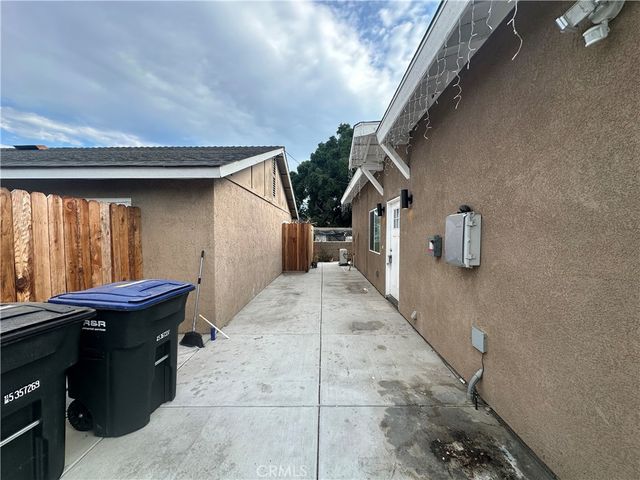10893 Date, Stanton, CA 90680