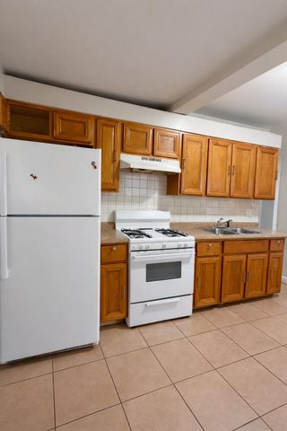 14415 Lithgow Street, Dearborn, MI 48126