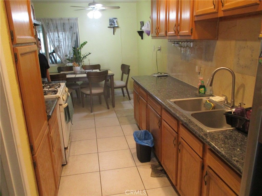 13701 Locust, Westminster, CA 92683 — photo 4