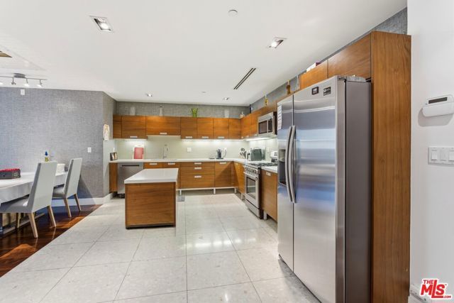 6735 Yucca Street 307, Los Angeles, CA 90028