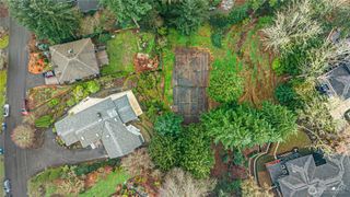 6420 NE 129th Place, Kirkland, WA 98034
