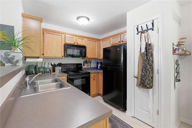 1822 NW 82nd Street, Kansas City, MO 64151