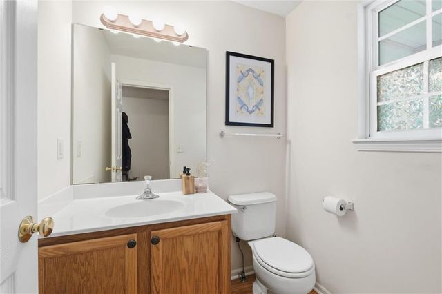 1822 NW 82nd Street, Kansas City, MO 64151