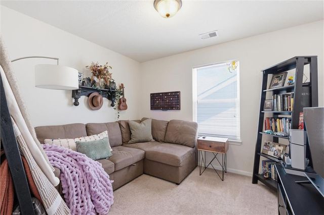 1822 NW 82nd Street, Kansas City, MO 64151