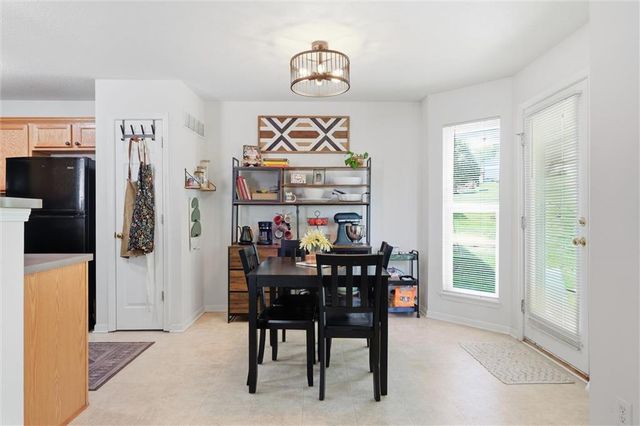 1822 NW 82nd Street, Kansas City, MO 64151