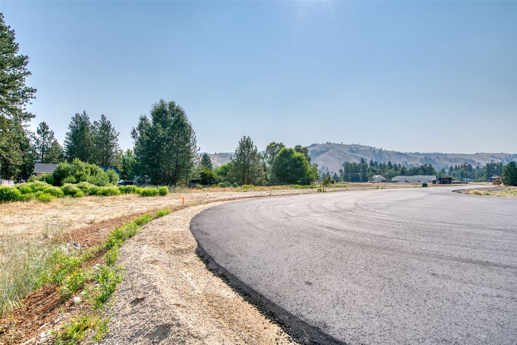 542 Cant Way, Darby, MT 59829 photo 2