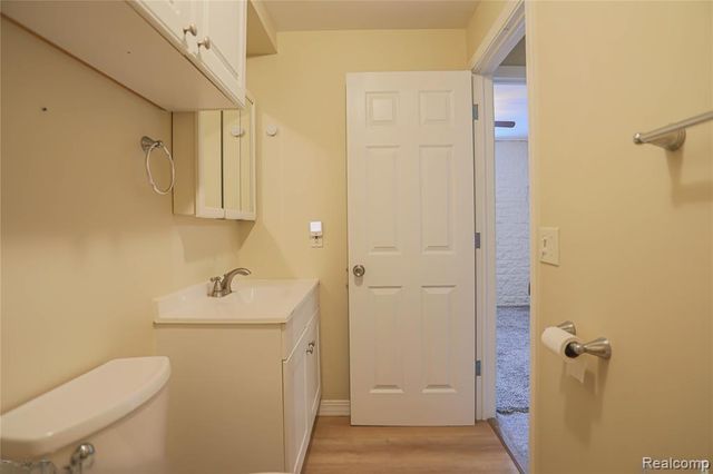 119 Floral Avenue, Mount Clemens, MI 48043