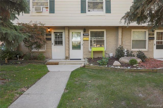 119 Floral Avenue, Mount Clemens, MI 48043