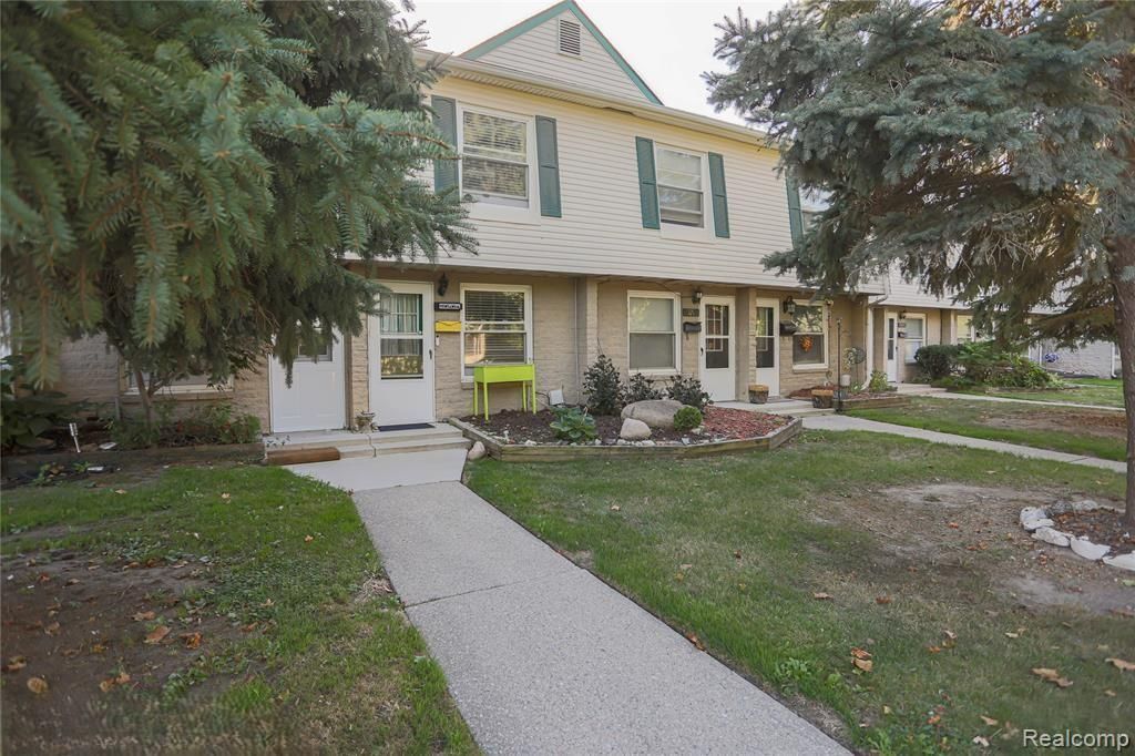 119 Floral Avenue, Mount Clemens, MI 48043