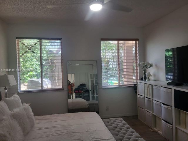 1368 Majesty Ter 1368, Weston, FL 33327