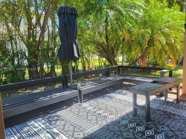 1368 Majesty Ter 1368, Weston, FL 33327