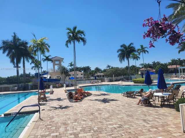 1368 Majesty Ter 1368, Weston, FL 33327