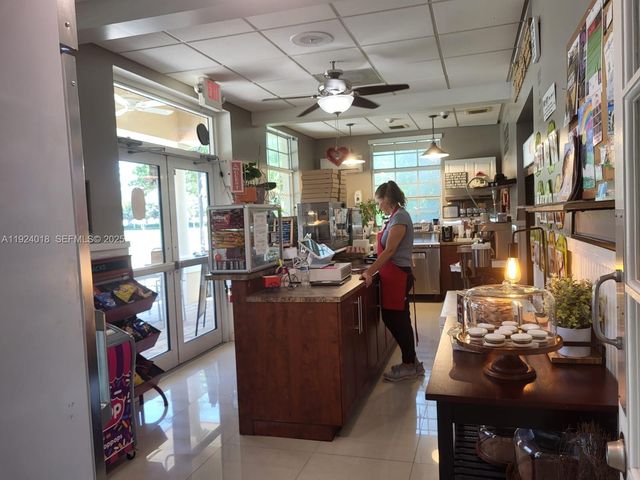 1368 Majesty Ter 1368, Weston, FL 33327