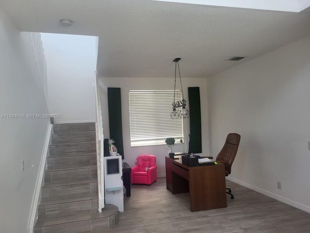 1368 Majesty Ter 1368, Weston, FL 33327